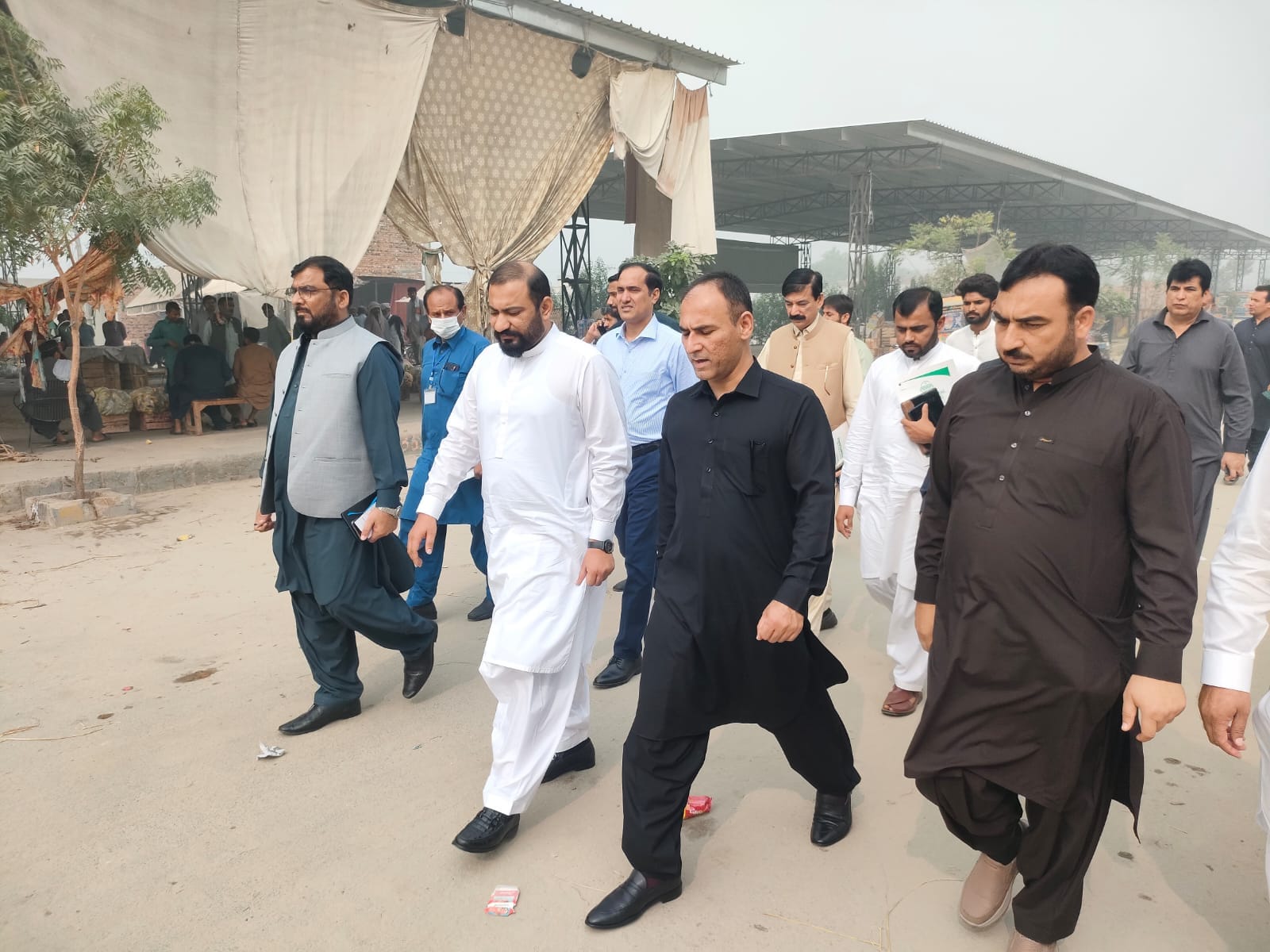 Read more about the article Secretary PC&CMD along with DG PAMRA, visited Mandi in Rahim Yar Khan