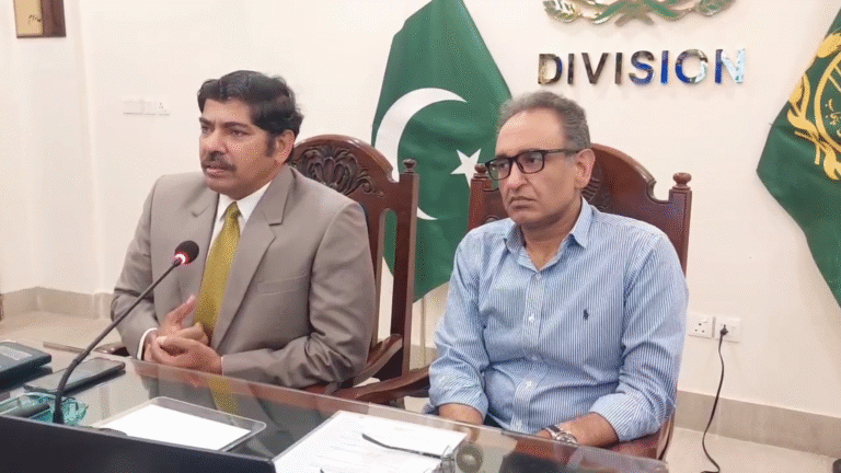 Read more about the article کمشنر لاہور ڈویژن زید بن مقصود اور سیکرٹری محکمہ پرائس کنٹرول و کموڈٹیز مینیجمنٹ پنجاب احسان بھٹہ کی زیر صدارت اجلاس