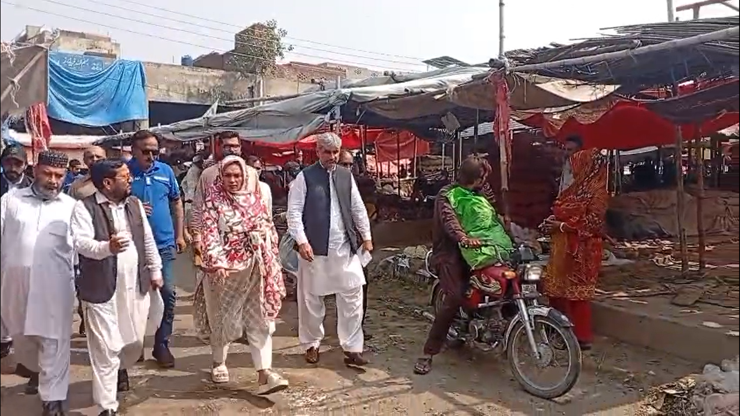 Read more about the article سیکرٹری پرائس کنٹرول ڈاکٹر کرن خورشید کا سنگھ پورہ منڈی کا اچانک دورہ